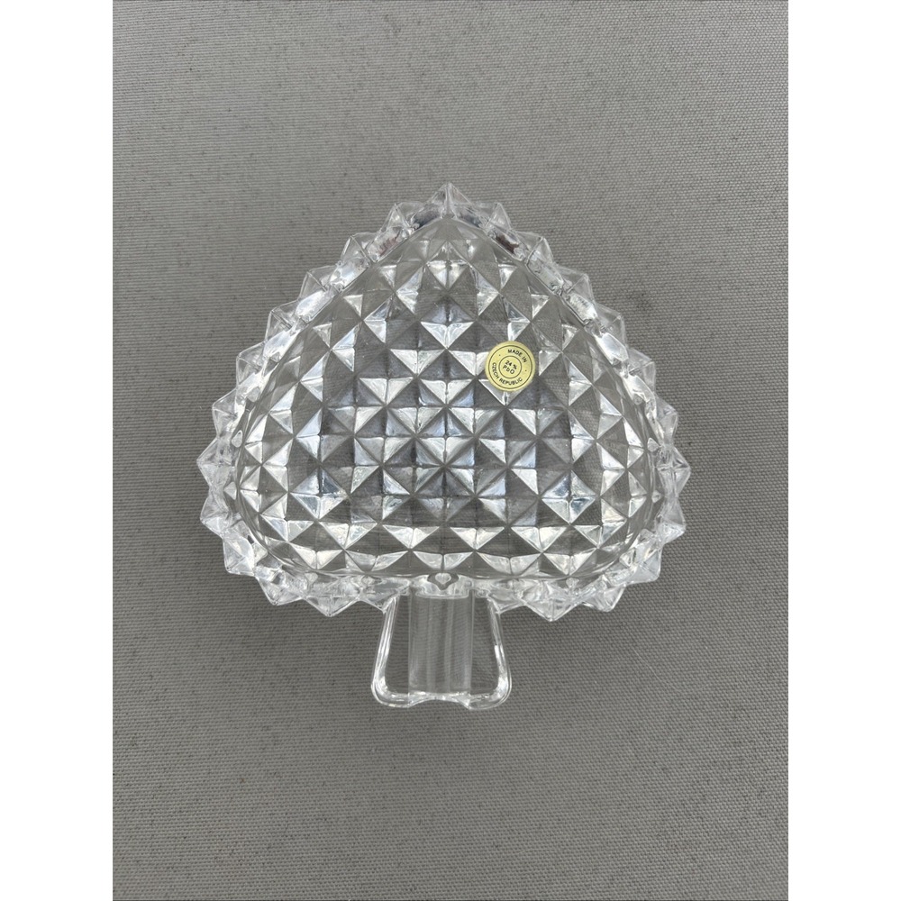 Vintage Bohemian Czech Crystal Pressed Spade Ashtray MCM Ring Trinket Catchall‎